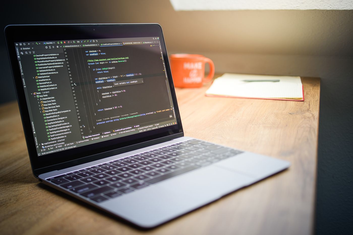 Ambiente de desenvolvimento com código em produção